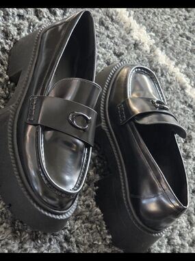 COACH Black Leah Platform Loafer Leather Upper Memory Foam Padding Women US 8.5B